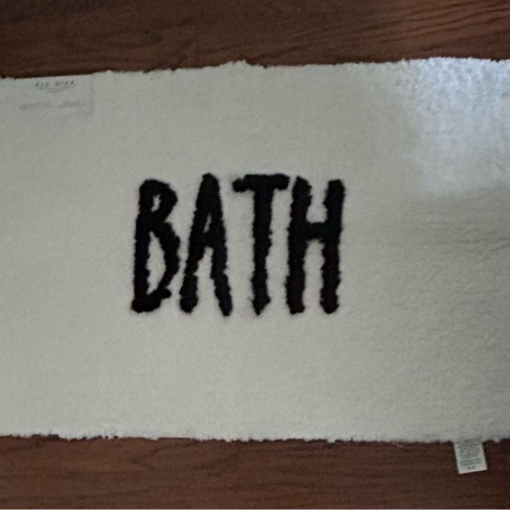 Rae Dunn White and Black Bath Mat
